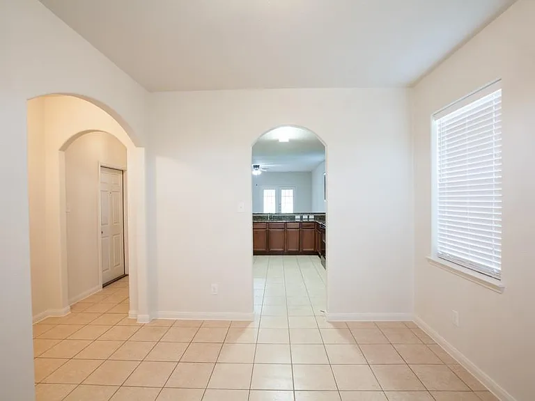 128 Tennyson St — Photo 7