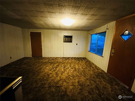 3rd image of 110 SE 9th