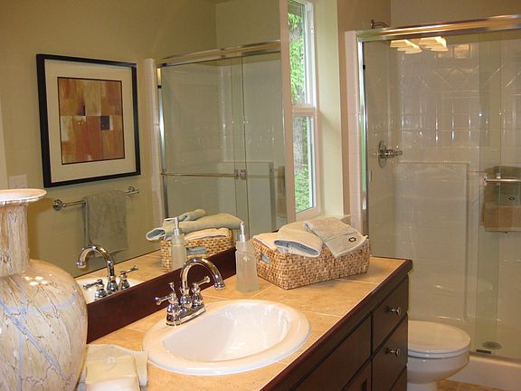 Master Bath w/Large Shower