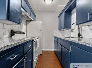 100 S 2nd St APT 47, Alvin, TX 77511
