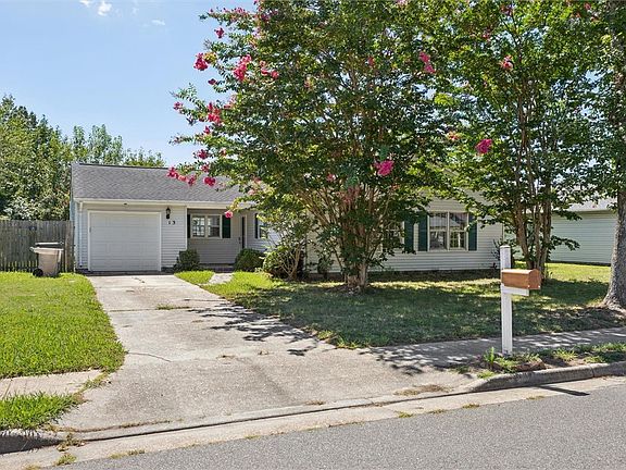 5th image of 13 Westmont Dr