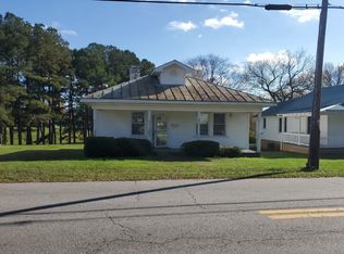 1167 Halifax Rd, Danville, VA 24540