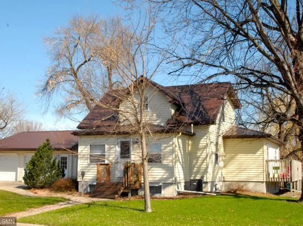 702 E Evergreen Ave, Olivia, MN 56277