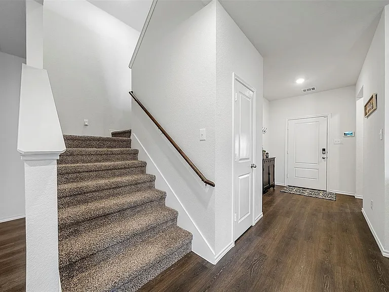 813 Cottonwood Way — Photo 26