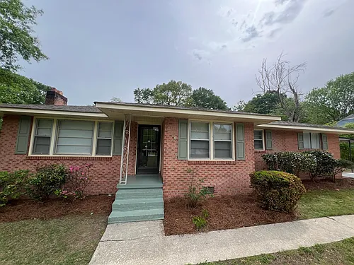206 Churchill Cir Photo 1