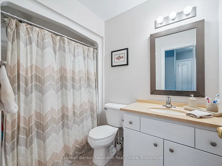 165 Terraview Cres #2 — Photo 22