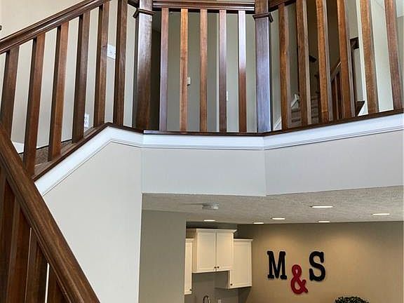 4th image of 9408 Park Meridian Dr #1