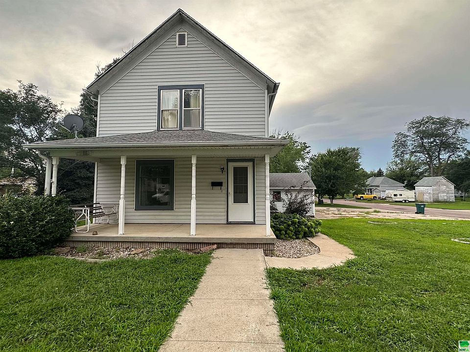 1321 Avenue I, Hawarden, IA 51023 | Zillow