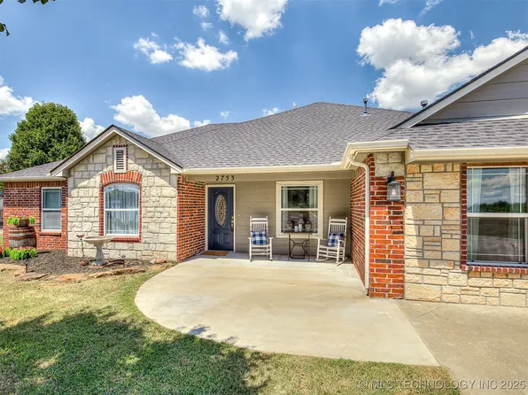 2753 Green Briar Ct, Oologah, OK 74053