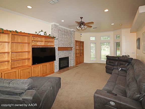 3rd image of 2516 Audrey Ln