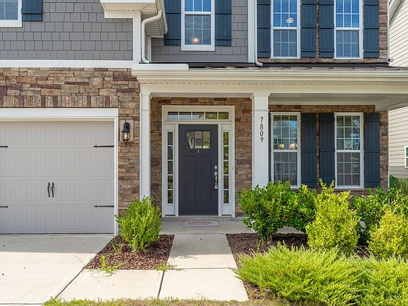 4th image of 7809 Sawgrass Ln