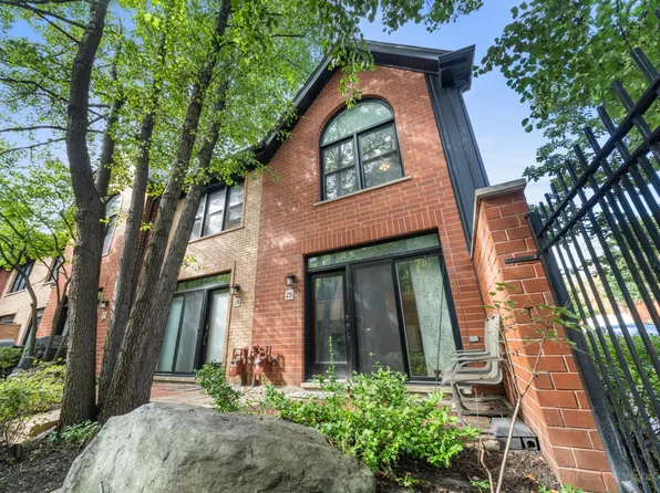 1801 W Diversey Pkwy Unit 25, Chicago, IL 60614