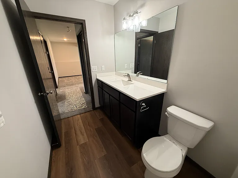 930 Waters Edge Ct — Photo 18