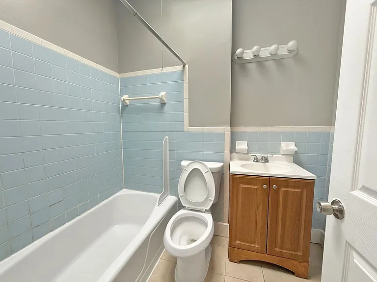 2113 Belair Rd — Photo 12