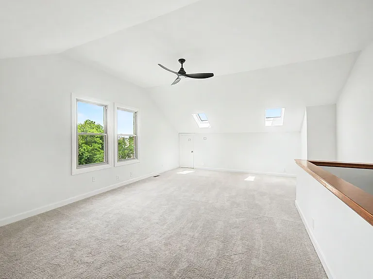 126 Forest Place Cir — Photo 46