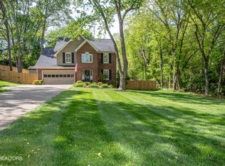 702 Knights Bridge Rd, Maryville, TN 37803