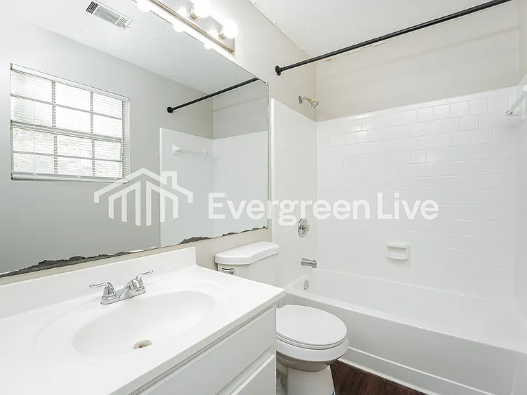 1312 Mill Lake Cir — Photo 10