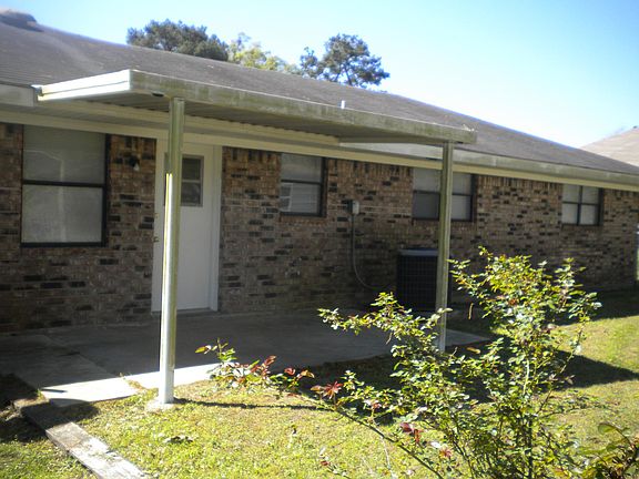 3rd image of 133 Raymond Dr