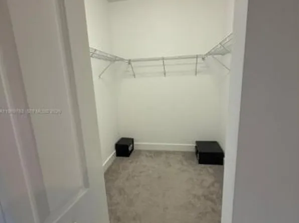 4654 NW 83rd Pkwy, Doral, FL 33166