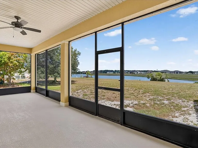 5218 Lake Toscana Dr — Photo 17