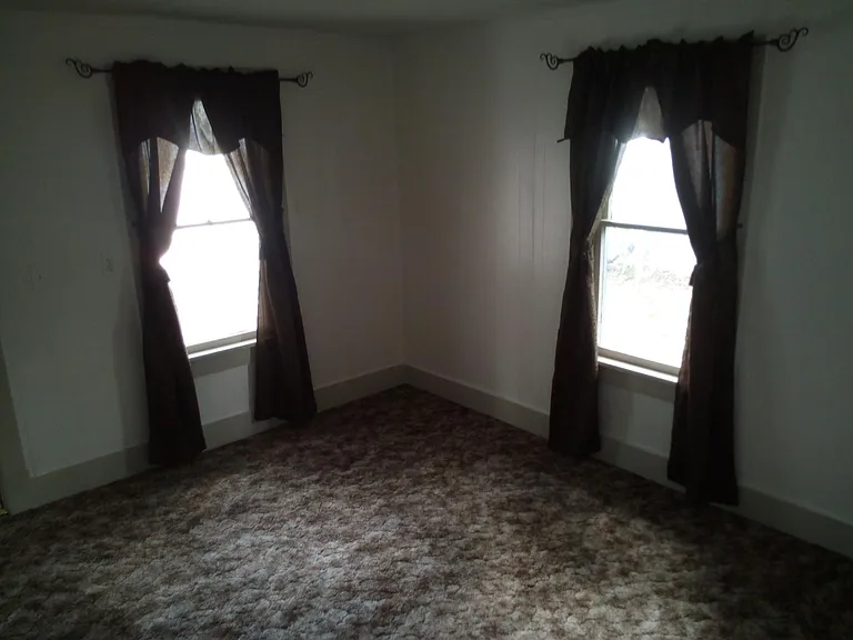333 E 3rd St — Photo 5