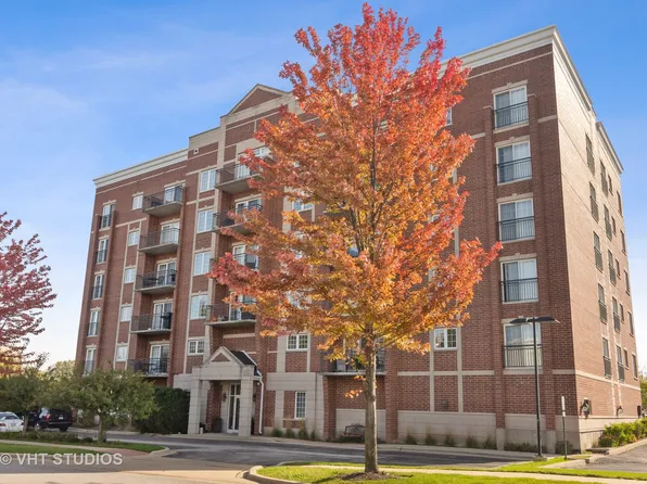 405 Creekside Dr #604, Palatine, IL 60067