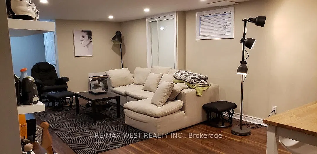 2 bed, $1,650 — Photo 3
