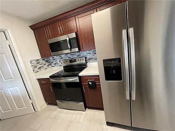3rd image of 4174 SW 51st St #4