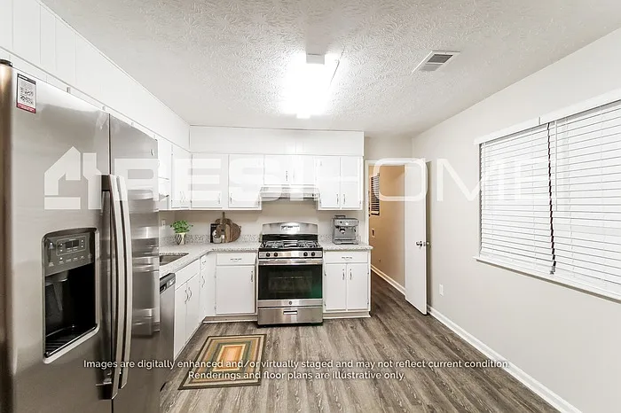 3 bed, 2.0 bath, 1320 sqft, $1,645 — Photo 2