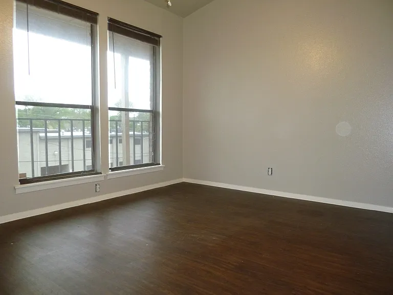 3000 Guadalupe St #313 — Photo 3
