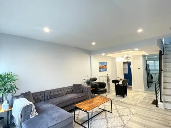 2843 Jackson St, Philadelphia, PA 19145