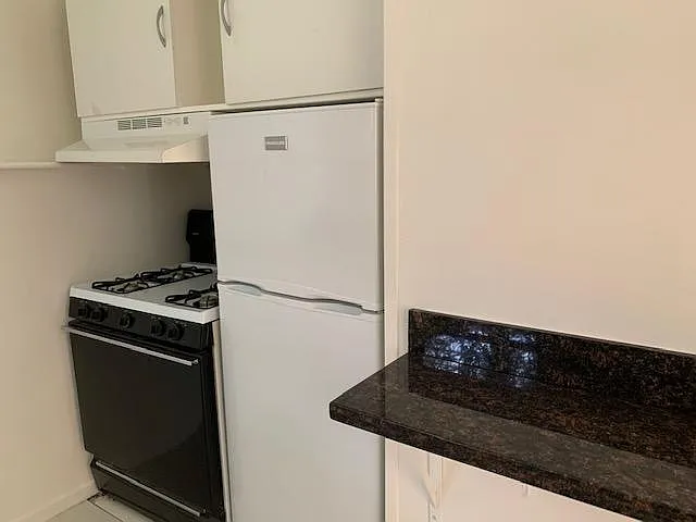 139 Laurel Dr — Photo 4