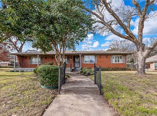 2300 Starr Dr, Waco, TX 76710