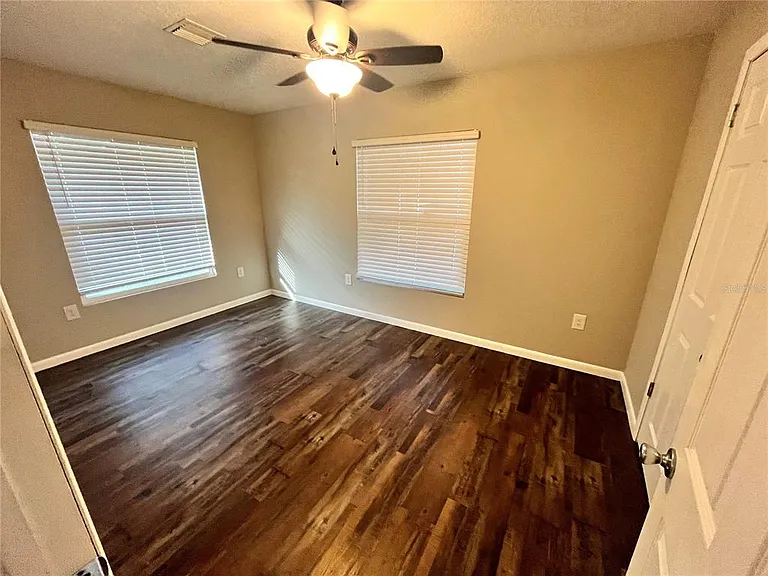 601 Andys Ct — Photo 5