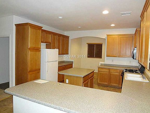 4th image of 5528 Tea Leaf St