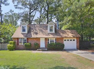 800 Fernwood Dr, Benton, AR 72015