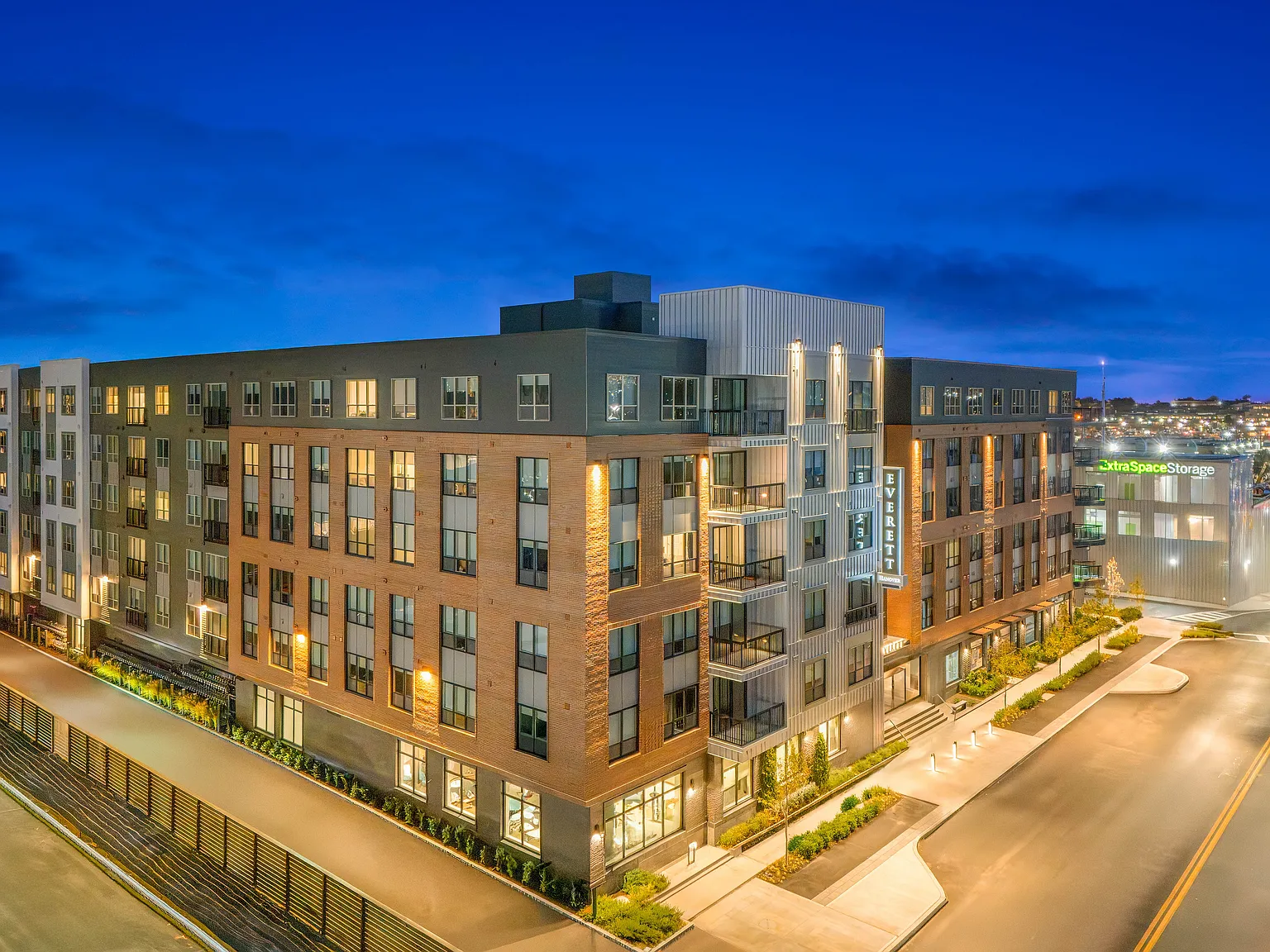 Hanover Everett — Photo 2