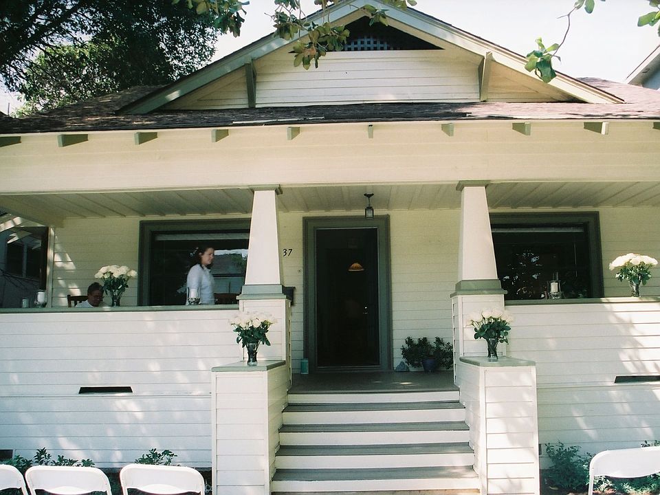2nd image of 137 Harkness Ave