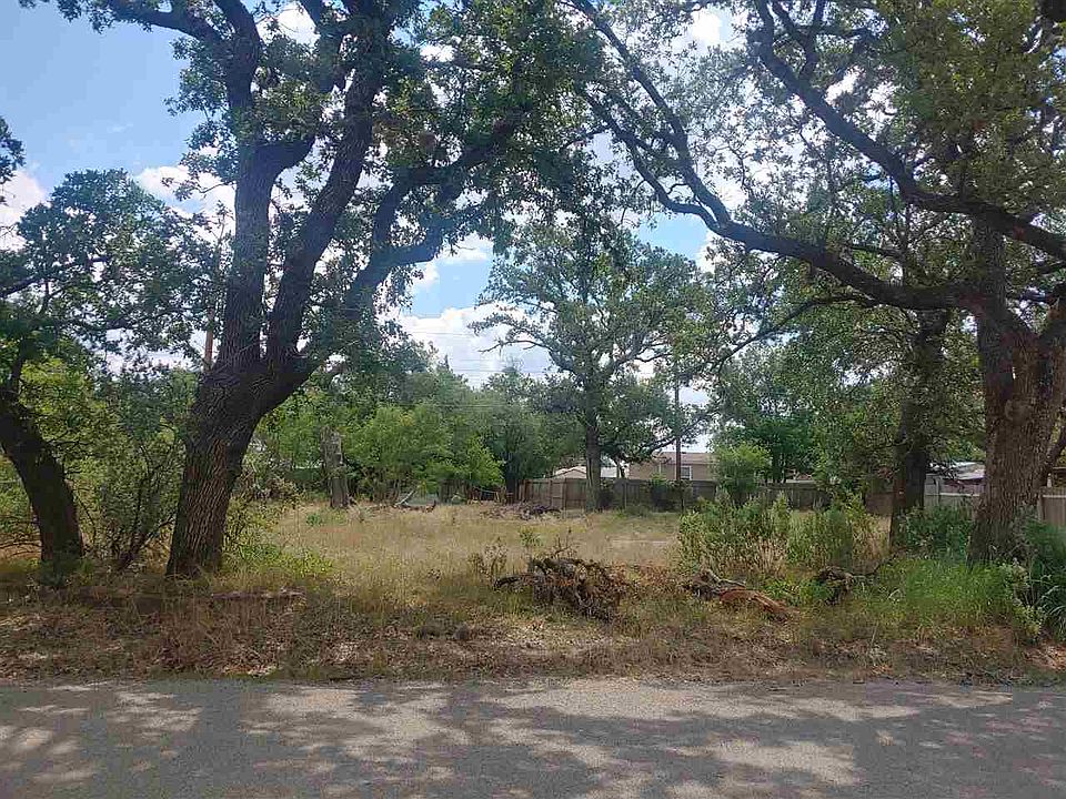 1st image of 629 Fir Ln