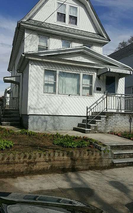 1st image of 10715 114th St