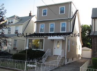 11126 204th St, Saint Albans, NY 11412