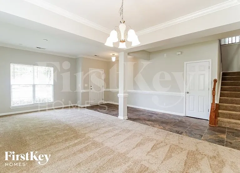 4015 Shadetree Dr — Photo 3
