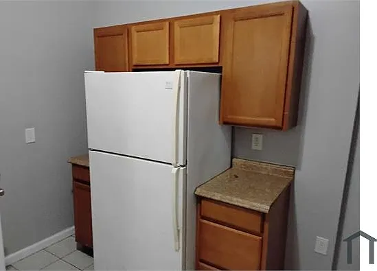 3 bed, $2,200 — Photo 4