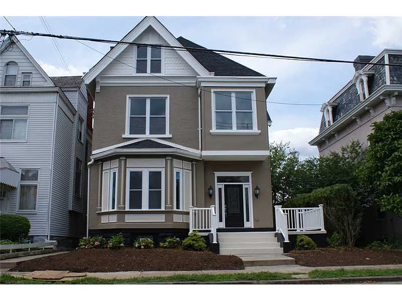 831 N Euclid Ave photo 1