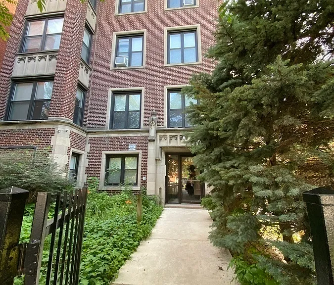 4450 N Ashland Ave #202 — Photo 25