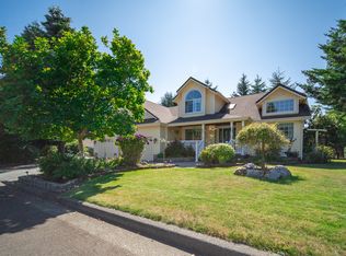 955 3rd St, Brookings, OR 97415