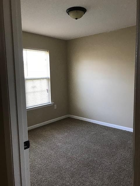 1st image of 4904 Grant Dr