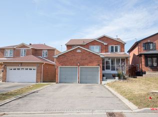34 Smithers Cres, Brampton, ON L6Y 3K8