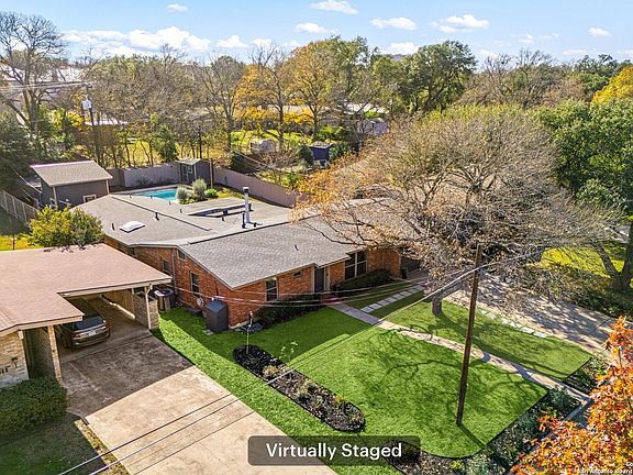 3rd image of 2118 E Lawndale Dr