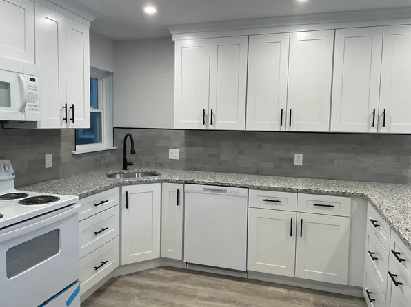 1639 Porter St #2, Philadelphia, PA 19145